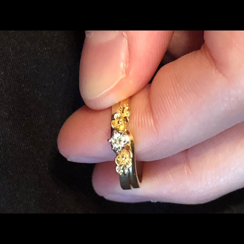 14k Wedding Ring Set Floral Detail - Picture 5 of 14